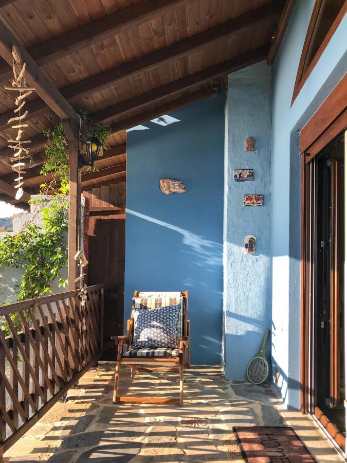 Balcony On The Rocks *