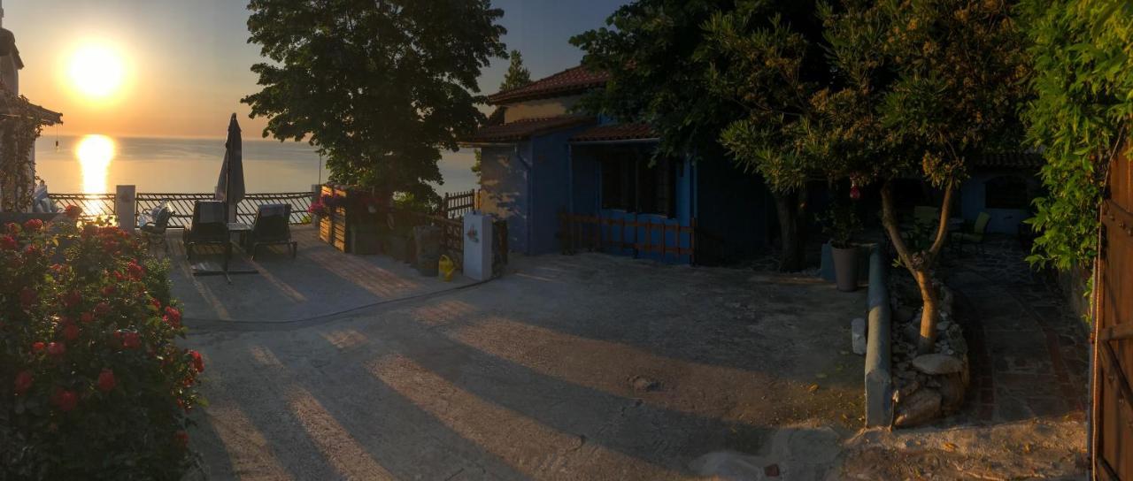 Balcony On The Rocks Holiday home Agioi Saranta