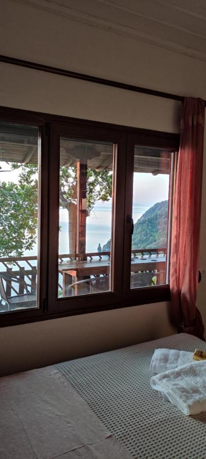 Holiday home Balcony On The Rocks Agioi Saranta